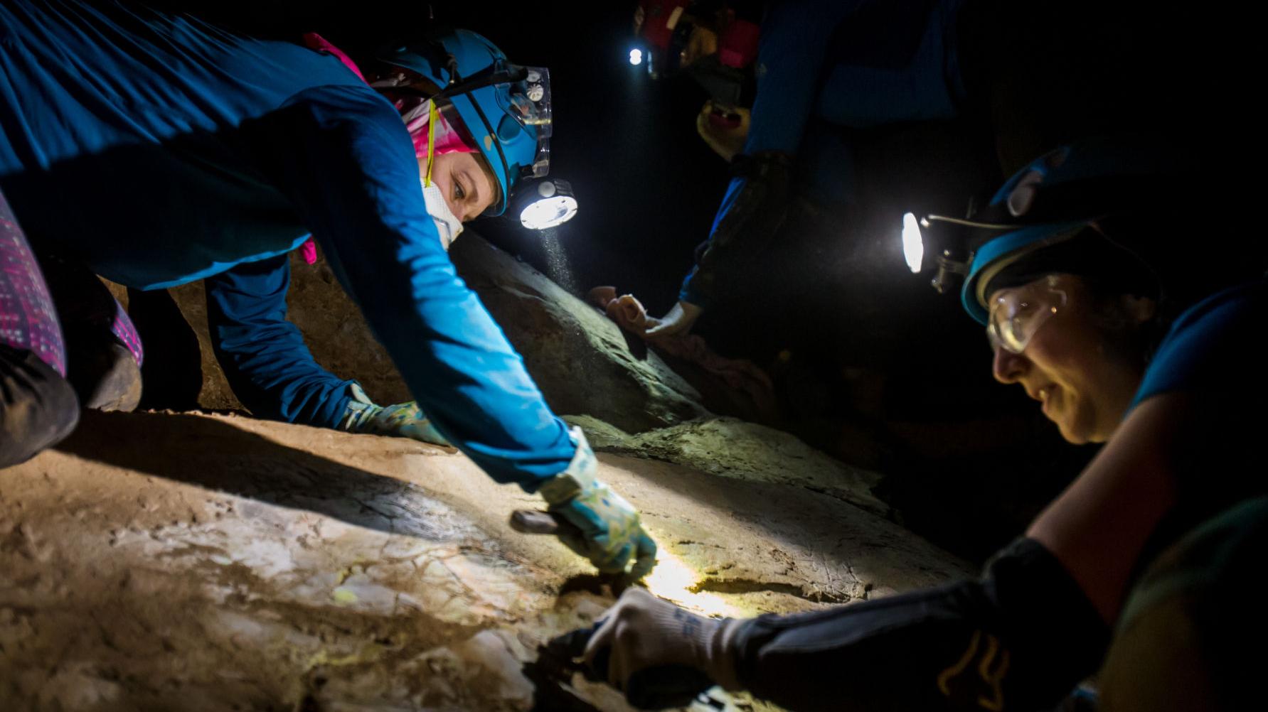 Graffiti clean-up at Peppersauce Cave